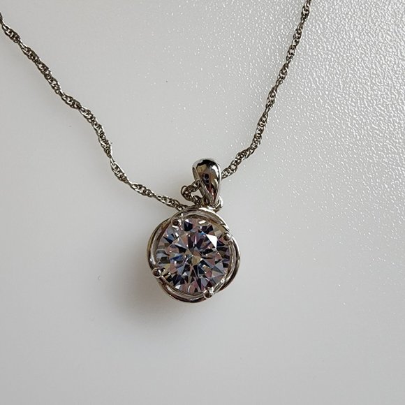 .925 Sterling Silver Crystal Solitaire Round Pendant Necklace - Picture 10 of 11